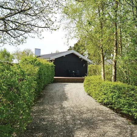 Three-bedroom Holiday In Saby Sæby